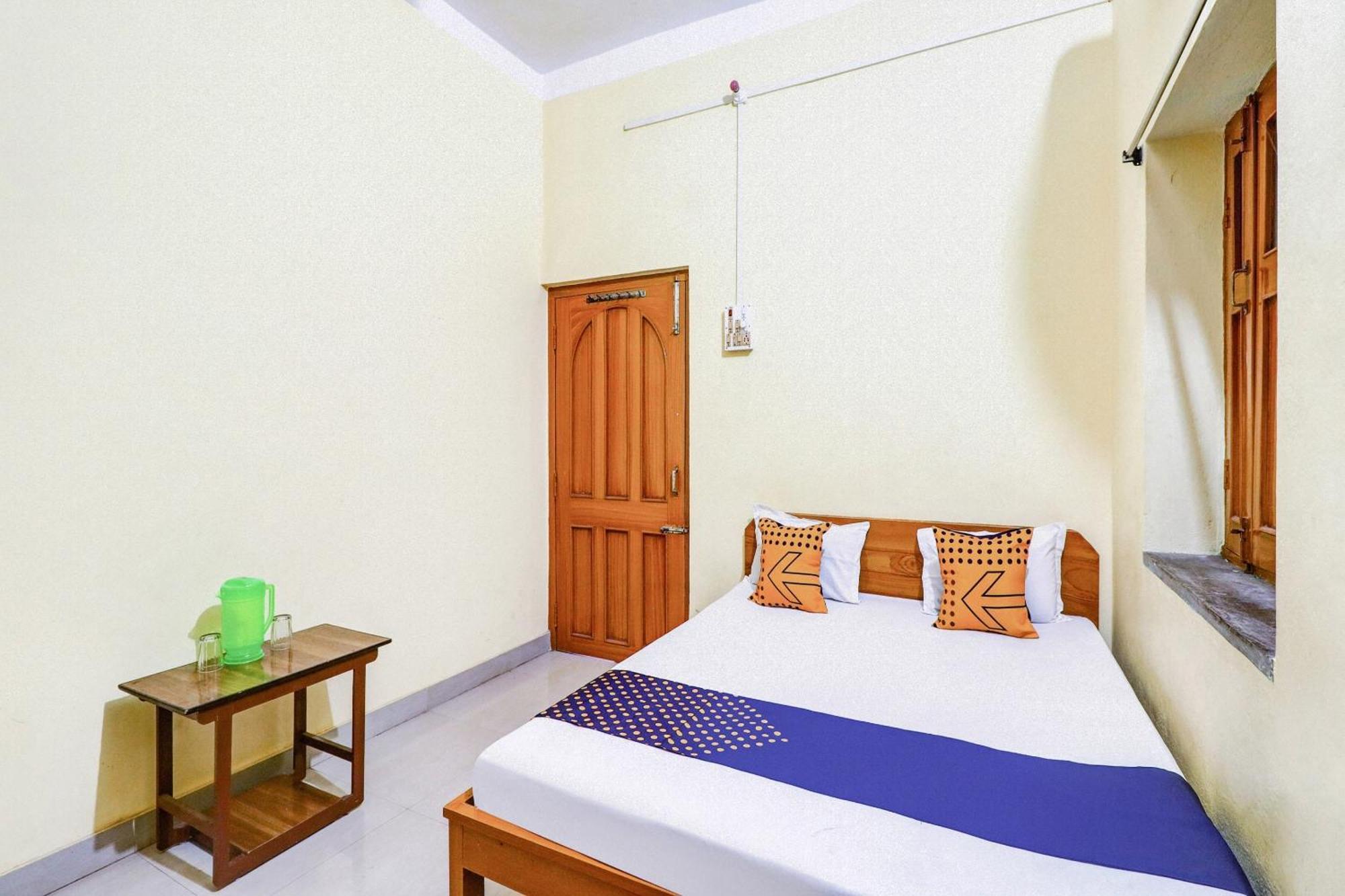 Hotel O Shivaye Rest House Deoghar Exteriör bild