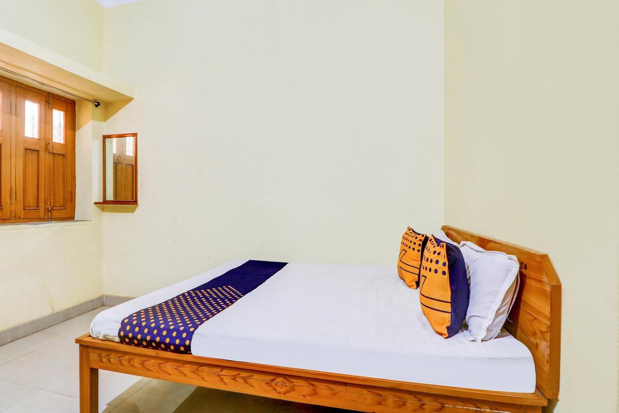 Hotel O Shivaye Rest House Deoghar Exteriör bild